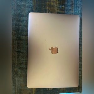 Apple MacBook Air (2019) 13.3” ROSE GOLD
